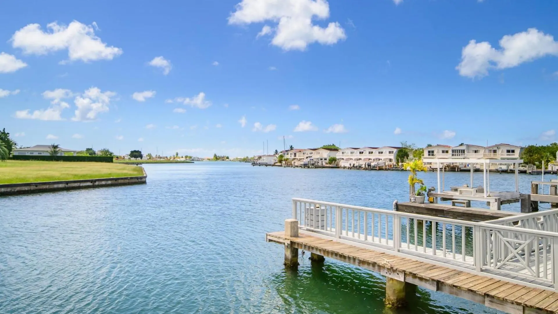 True North Villa - Waterfront On Jolly Harbour Bolands 0*,  Antigua en Barbuda